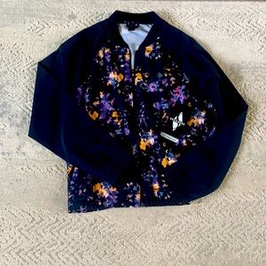 Windbreaker by Skechers XL WOMENS